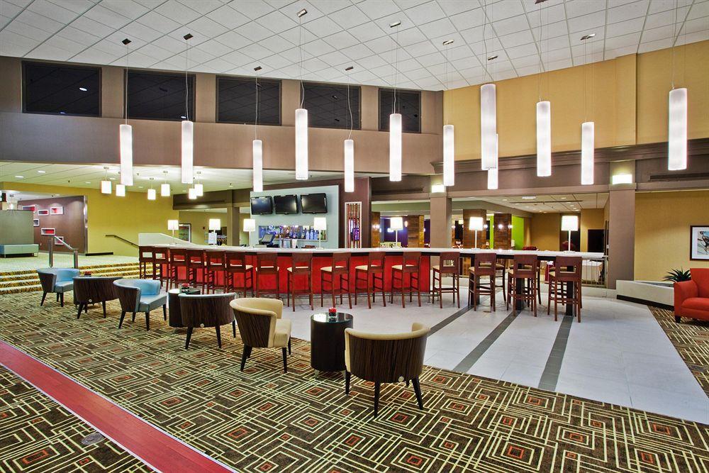 מלון Doubletree By Hilton Atlanta Perimeter דאנוודי מסעדה תמונה