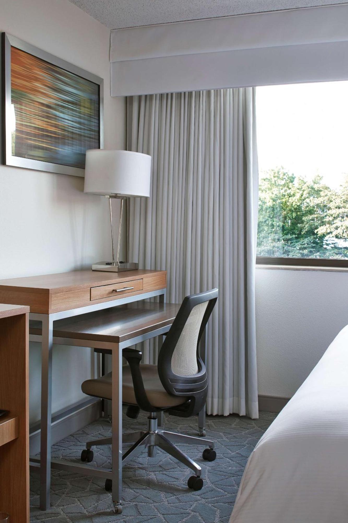 מלון Doubletree By Hilton Atlanta Perimeter דאנוודי מראה חיצוני תמונה