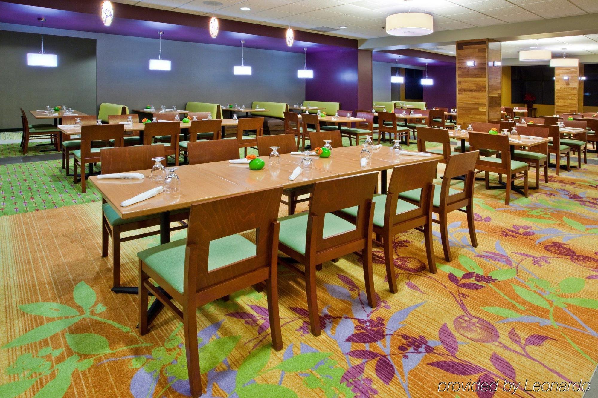 מלון Doubletree By Hilton Atlanta Perimeter דאנוודי מסעדה תמונה