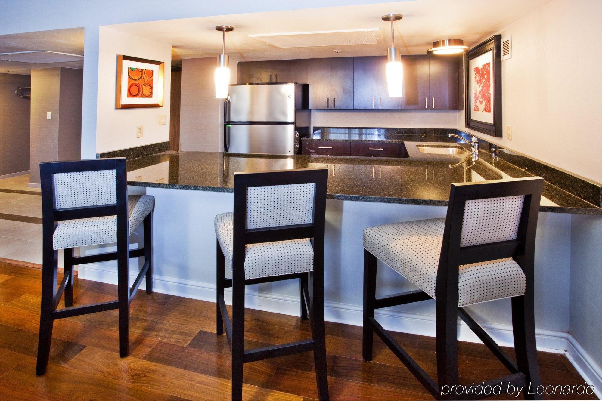 מלון Doubletree By Hilton Atlanta Perimeter דאנוודי חדר תמונה