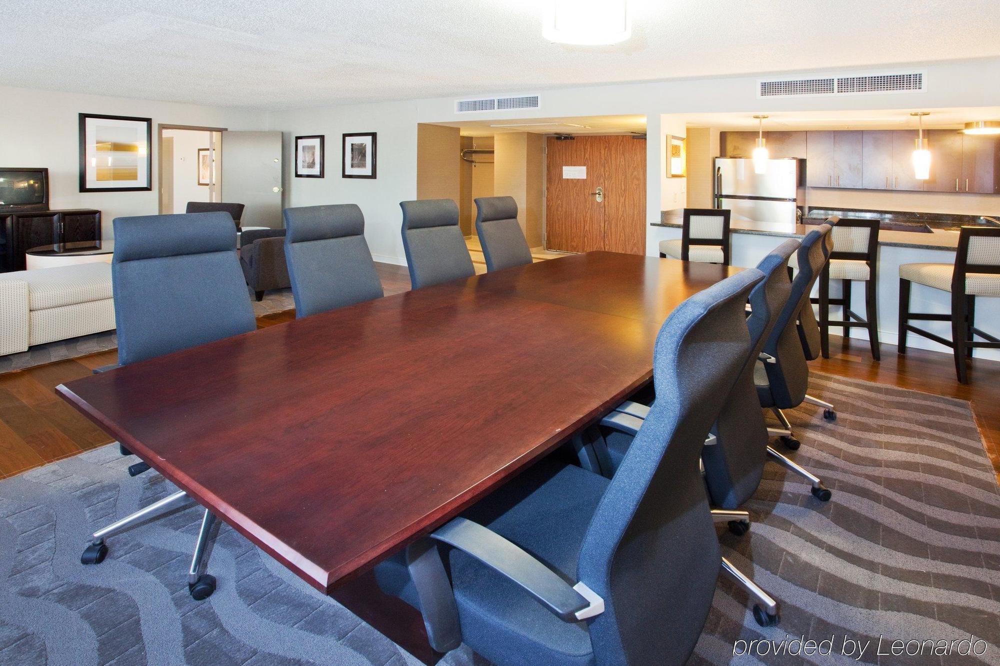 מלון Doubletree By Hilton Atlanta Perimeter דאנוודי מתקנים תמונה