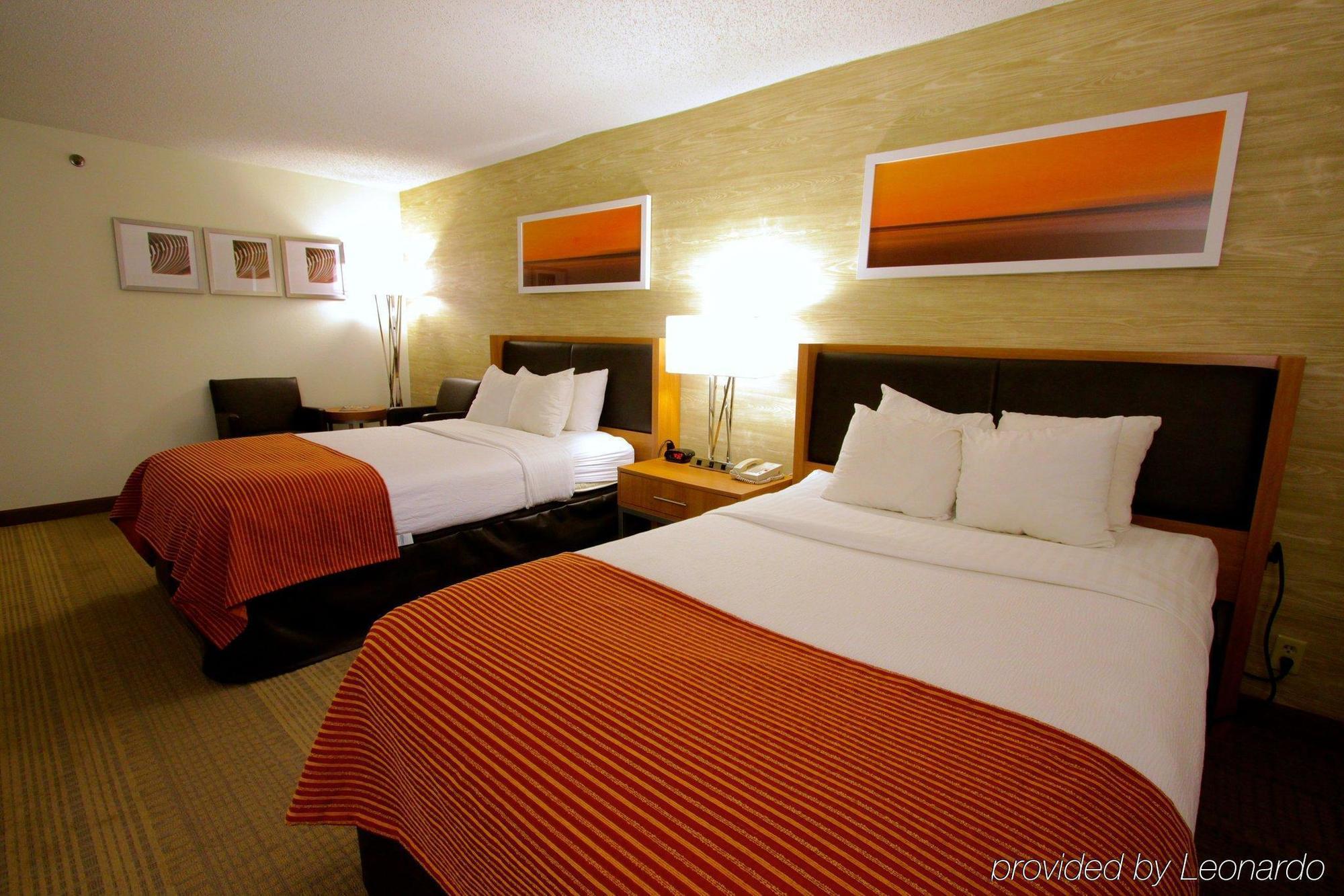 מלון Doubletree By Hilton Atlanta Perimeter דאנוודי מראה חיצוני תמונה