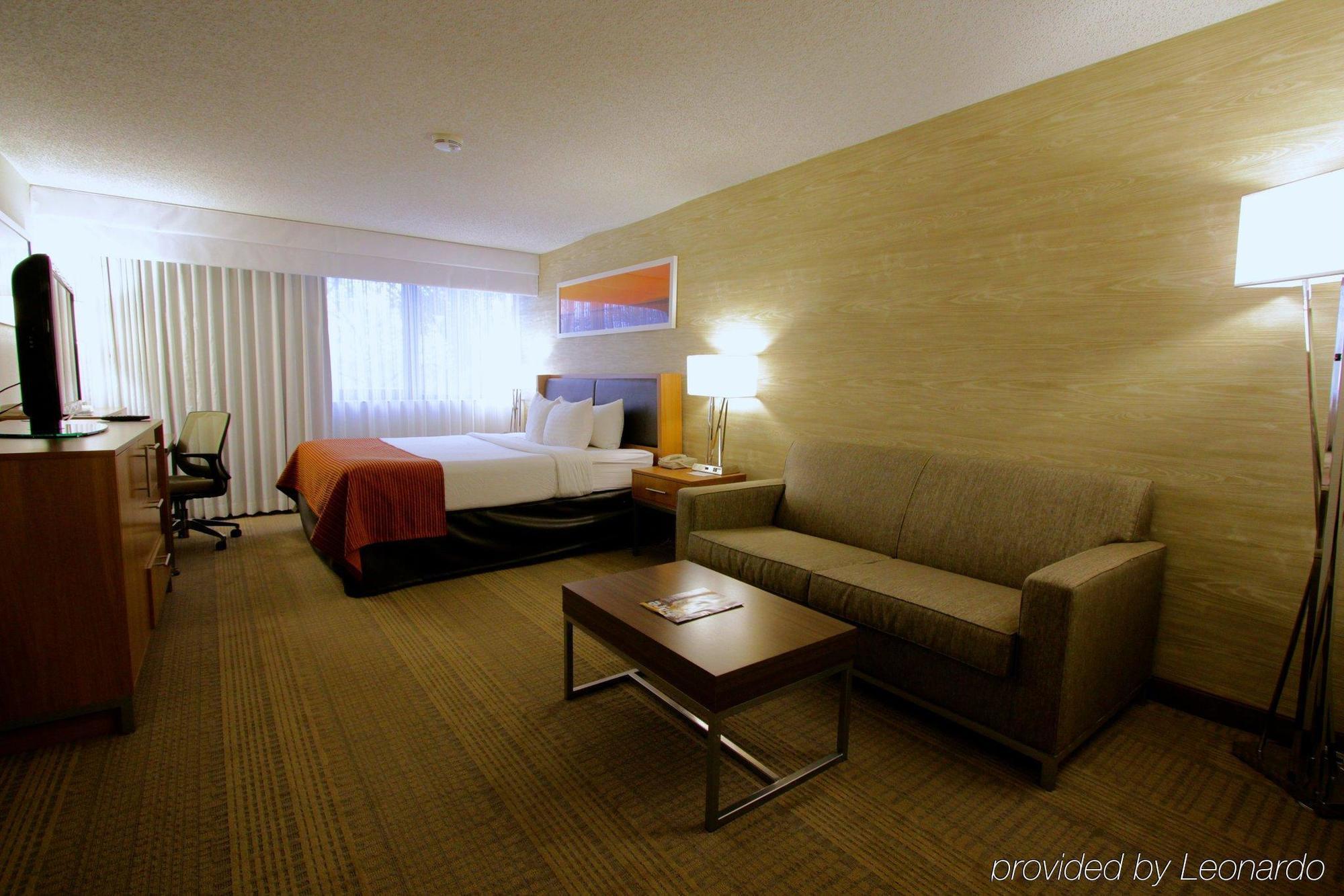 מלון Doubletree By Hilton Atlanta Perimeter דאנוודי מראה חיצוני תמונה
