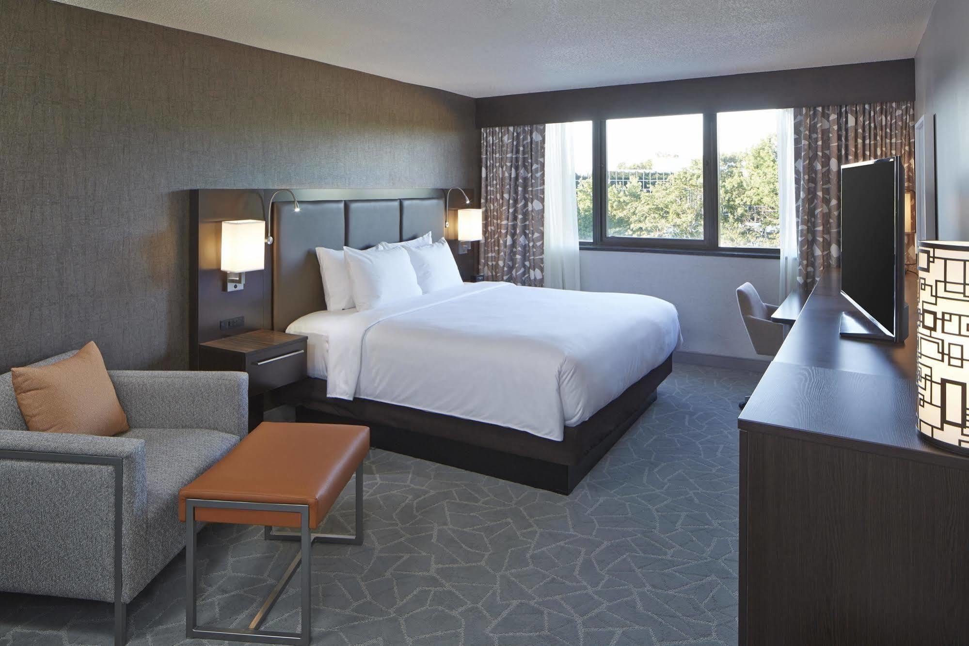 מלון Doubletree By Hilton Atlanta Perimeter דאנוודי מראה חיצוני תמונה